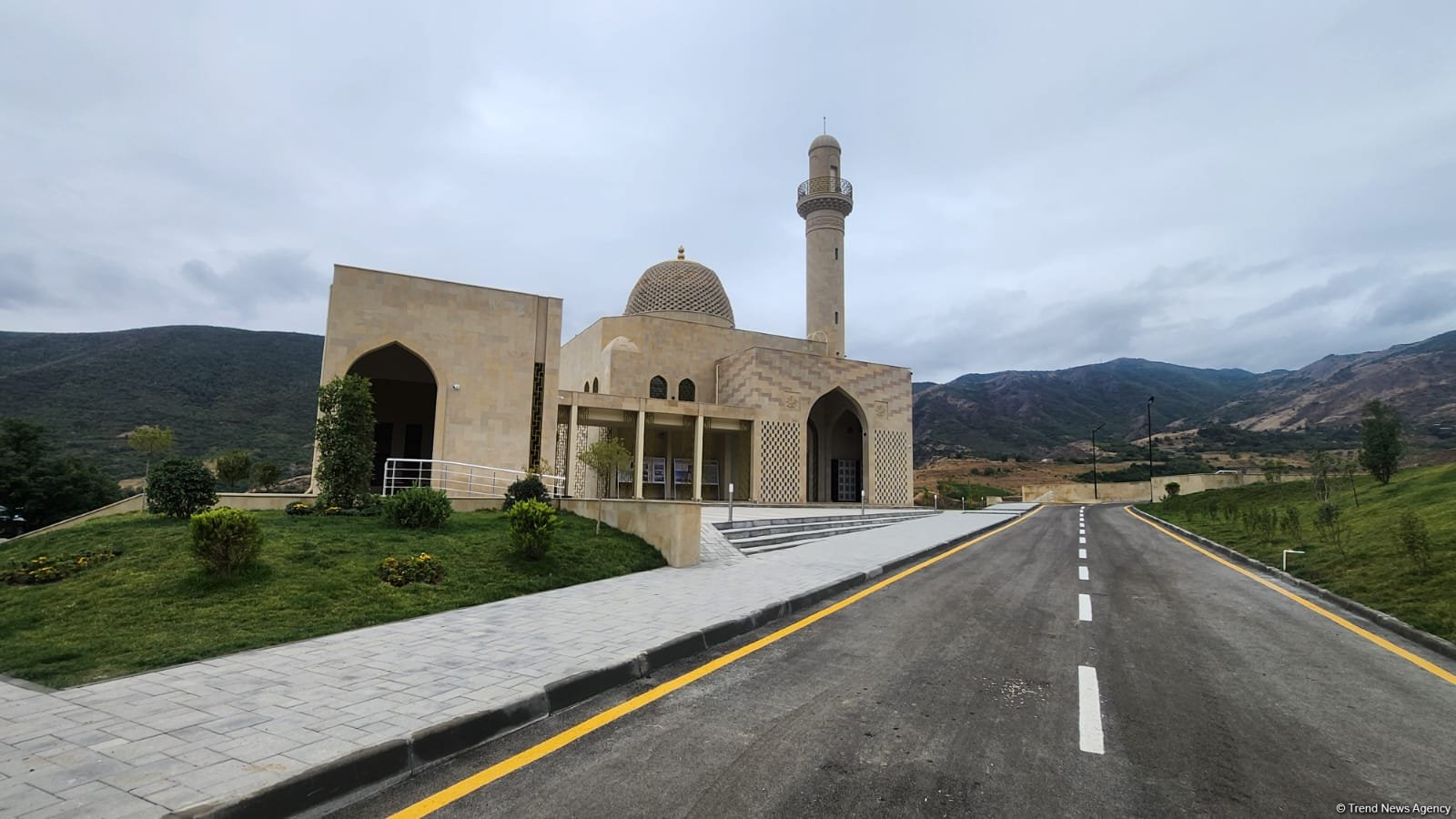 Hadrutdakı məsciddə eyni vaxtda 210 nəfərin ibadət etməsi mümkün olacaq (FOTO)
