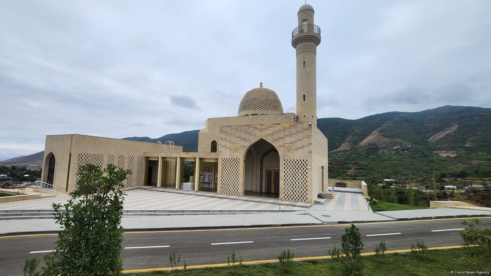 Hadrutdakı məsciddə eyni vaxtda 210 nəfərin ibadət etməsi mümkün olacaq (FOTO)