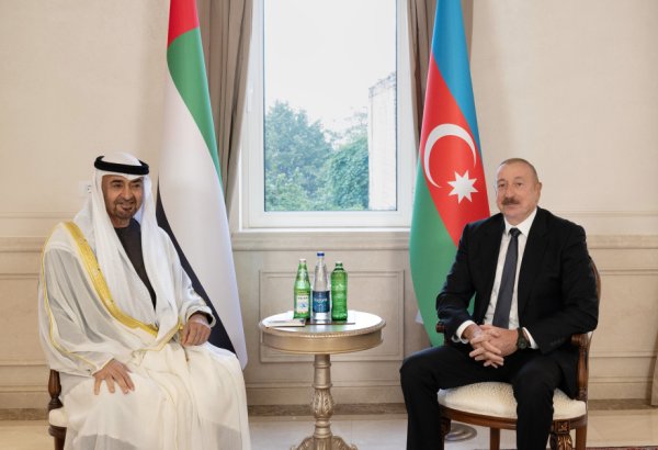 Prezident İlham Əliyevin Birləşmiş Ərəb Əmirliklərinin Prezidenti ilə təkbətək görüşü olub (FOTO/VİDEO)