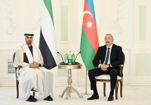 Prezidentlər İlham Əliyevin və Şeyx Məhəmməd bin Zayed Al Nəhyanın geniş tərkibdə görüşü olub, Azərbaycan-Birləşmiş Ərəb Əmirlikləri sənədləri mübadilə edilib (FOTO)