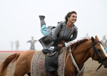 Prezidentlər İlham Əliyev və Şeyx Məhəmməd bin Zayed Al Nəhyan Cıdır düzündə Qarabağ atlarının şousunu izləyiblər (FOTO) (YENİLƏNİB)
