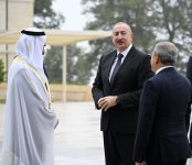 Azərbaycan və Birləşmiş Ərəb Əmirliklərinin Prezidentləri Şuşada Azərbaycanın tanınmış şəxsiyyətlərinin güllələnmiş heykəllərinə baxıblar (FOTO)