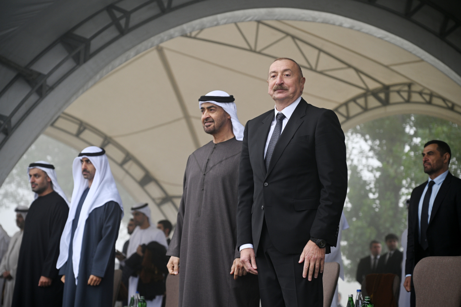 Prezidentlər İlham Əliyev və Şeyx Məhəmməd bin Zayed Al Nəhyan Cıdır düzündə Qarabağ atlarının şousunu izləyiblər (FOTO)