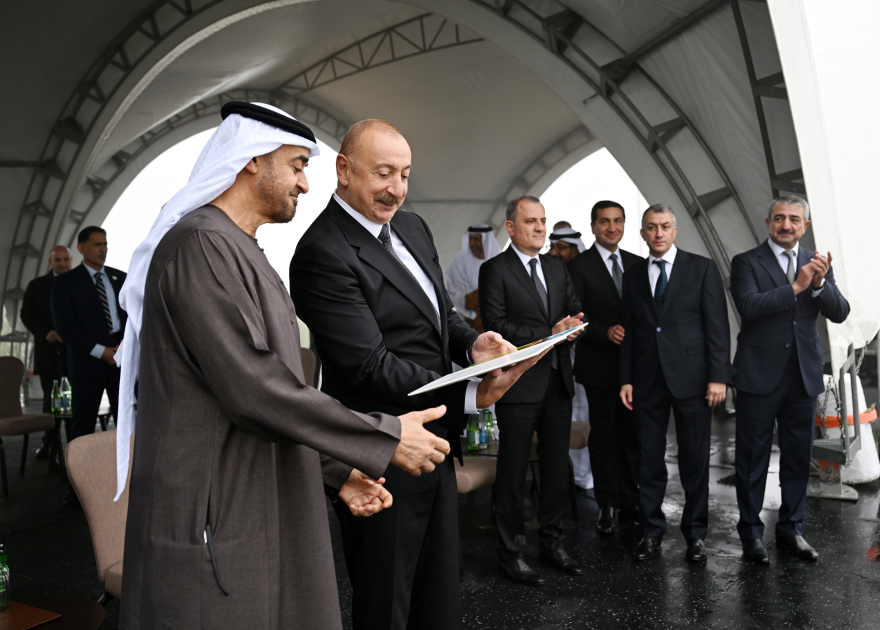 Prezidentlər İlham Əliyev və Şeyx Məhəmməd bin Zayed Al Nəhyan Cıdır düzündə Qarabağ atlarının şousunu izləyiblər (FOTO)