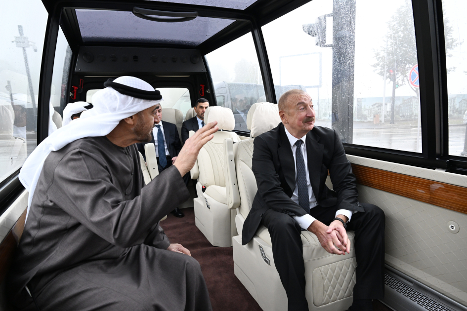 Prezident İlham Əliyev və Prezident Şeyx Məhəmməd bin Zayed Al Nəhyan Yeni Şuşa məscidində tikinti işlərinin gedişi ilə tanış olublar (FOTO)