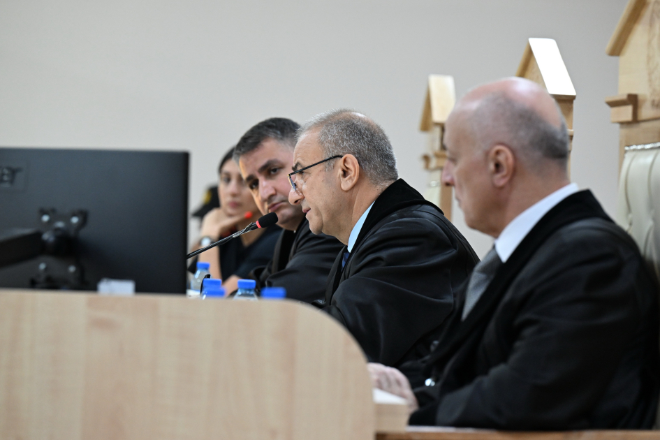 Ruben Vardanyan “Ermənistanın Baş naziri Nikol Paşinyanın, ATƏT-in Minsk qrupunun üzvlərinin və BQXK nümayəndələrinin dindirilməsini” məhkəmədən xahiş edib (FOTO)