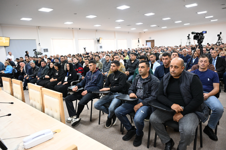 Ruben Vardanyan “Ermənistanın Baş naziri Nikol Paşinyanın, ATƏT-in Minsk qrupunun üzvlərinin və BQXK nümayəndələrinin dindirilməsini” məhkəmədən xahiş edib (FOTO)