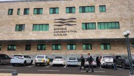 Jurnalistlər Qarabağ Universitetinin Klinikasının binasının, Tibb və sağlamlıq elmləri fakültəsinin tədris korpusu ilə tanış olublar (FOTO)