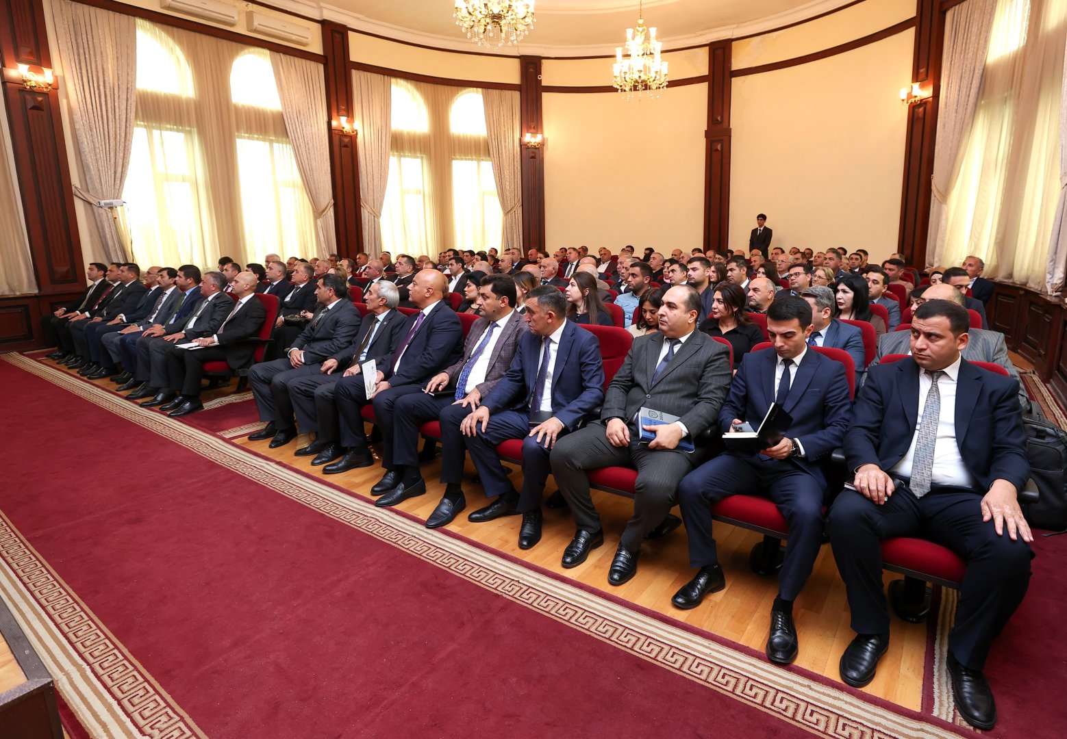 Abşeron rayonunun sahibkarları ilə görüş keçirilib (FOTO)