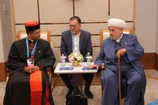Allahşükür Paşazadə Astanada bir sıra görüşlər keçirib (FOTO)