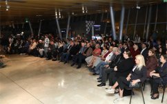 Azərbaycan Milli Xalça Muzeyində “Əsrlərin sədasında xalça sehri” adlı sərgi açılıb (FOTO)