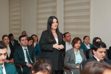 Azərbaycan ədəbi dilinin düzgün tətbiq olunmasına dair tədbir keçirilib (FOTO)