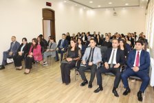 Azərbaycan ədəbi dilinin düzgün tətbiq olunmasına dair tədbir keçirilib (FOTO)