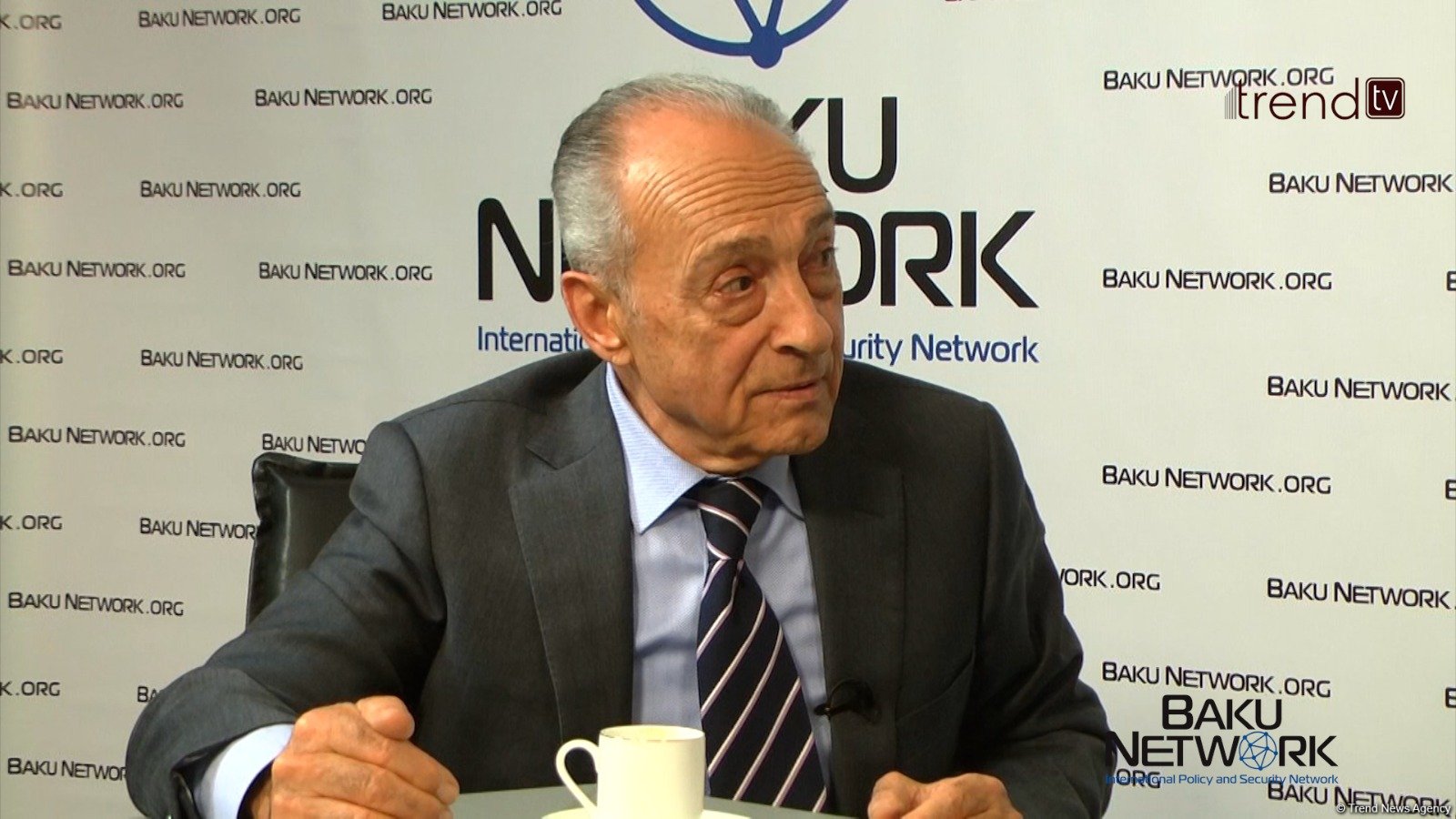 Azərbaycan regional siyasətdə mərkəzi yer tutur – Fuad Salayev “Tofiq Abbasovla Dialoq” verilişində (FOTO/VİDEO)