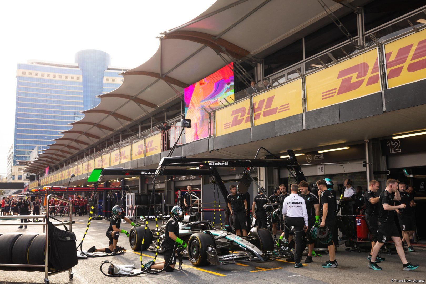 Formula 1 Qatar Airways Azərbaycan Qran Prisi 2025: Sürət həvəskarları Pit zolağı gəzintisində (FOTO)