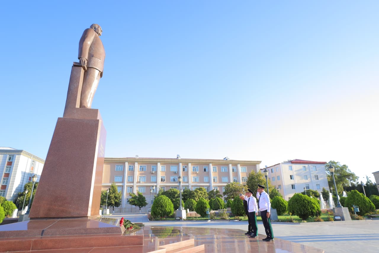 Baş prokuror Naxçıvanda vətəndaşları qəbul edib (FOTO)