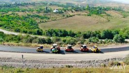 Suqovuşan–Sərsəng su anbarı–Qozlukörpü–Kəlbəcər avtomobil yolunun tikintisi işləri davam etdirilir (FOTO/VİDEO)