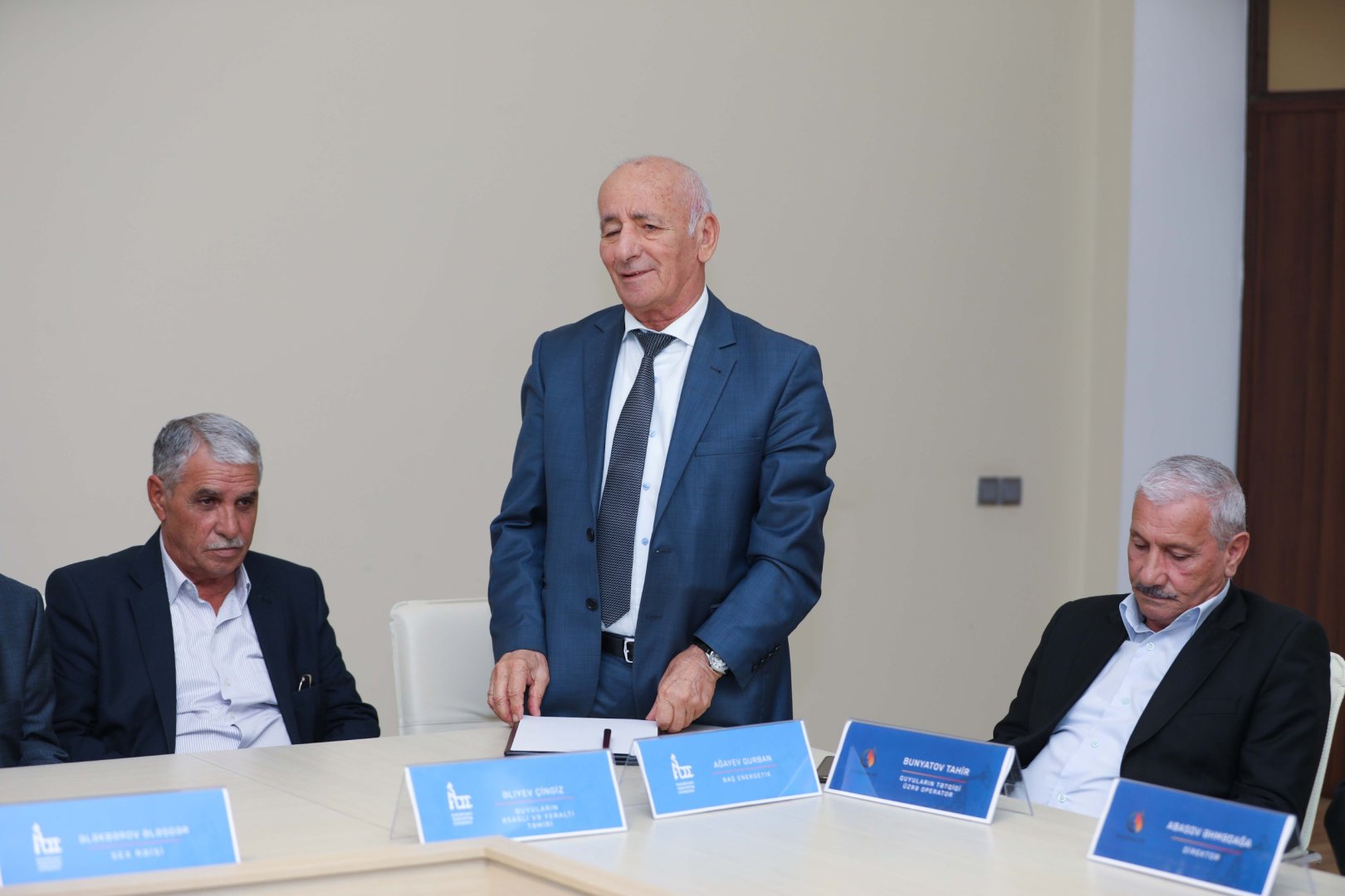Balaxanı neftçiləri peşəkar bayramlarını təqaüdə çıxan qocaman üzvlərinin xeyir-duası ilə qeyd etdilər (FOTO)