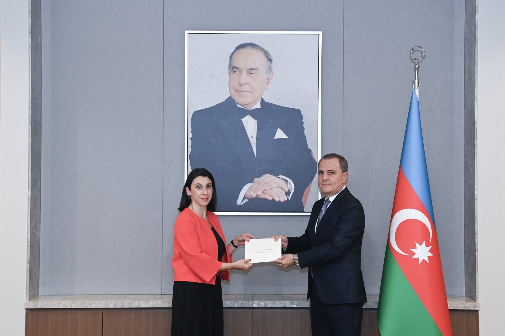 Ceyhun Bayramov Fransanın ölkəmizə yeni təyin olunmuş səfiri ilə görüşüb (FOTO)