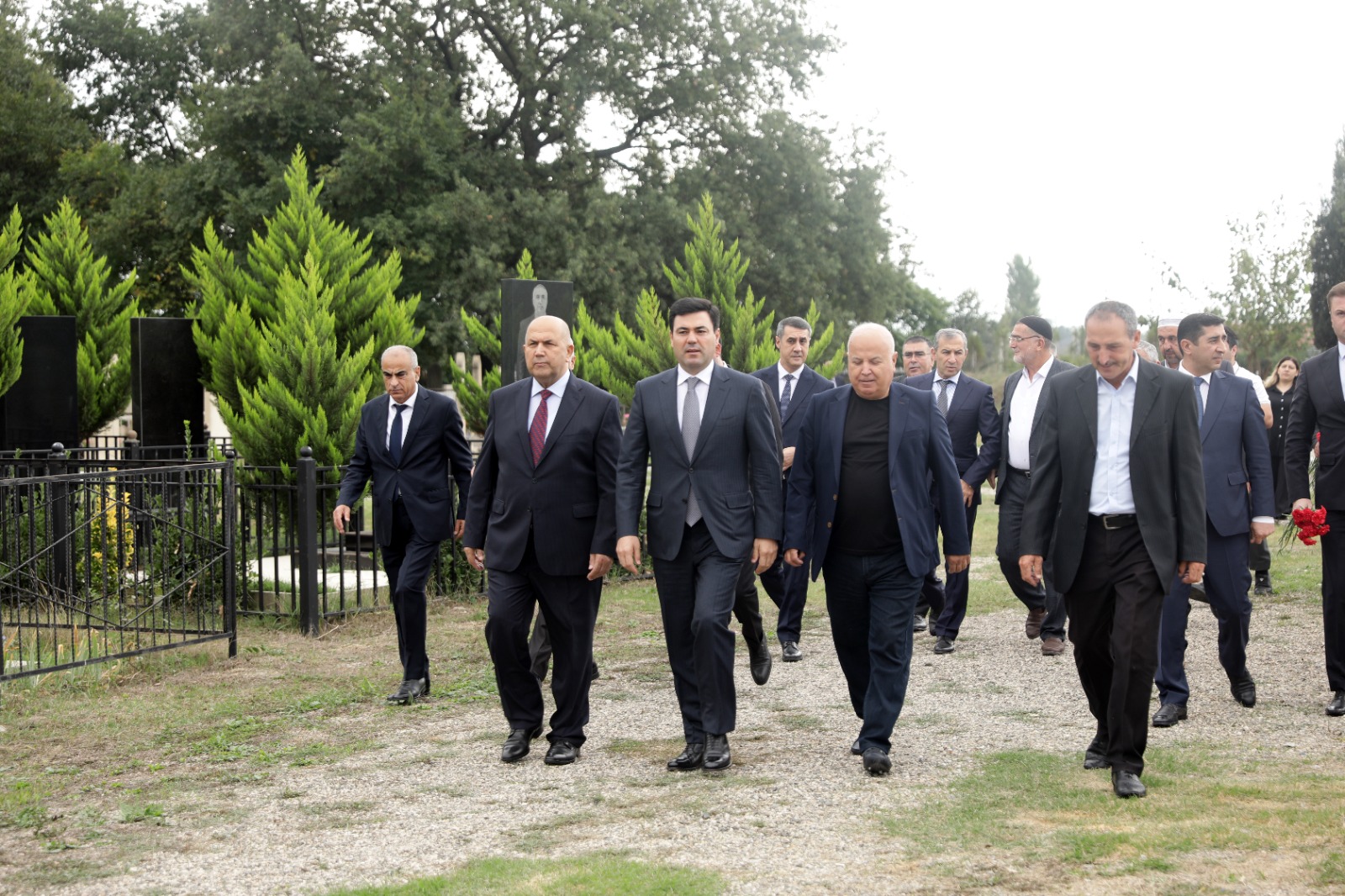 Xaçmazda Şəhidlərin məzarları ziyarət olunub, xatirələri ehtiramla yad edilib (FOTO)