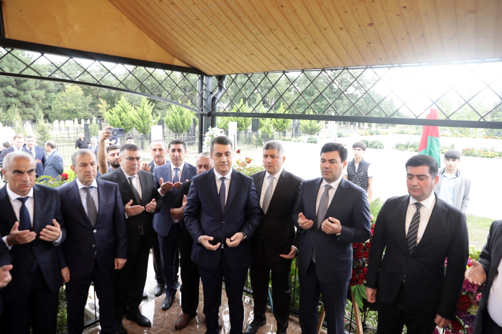 Xaçmazda Şəhidlərin məzarları ziyarət olunub, xatirələri ehtiramla yad edilib (FOTO)