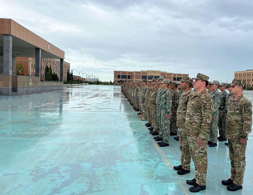 Dövlət Suverenliyi Günü münasibətilə Azərbaycan Ordusunda silsilə tədbirlər keçirilib (FOTO)