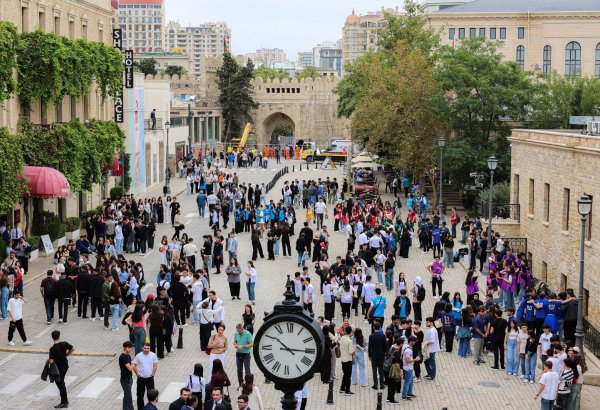 İçərişəhərdə Cənubi Qafqazın ən böyük Kvest Çempionatı keçirilib (FOTO)
