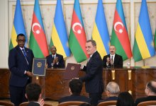 Azərbaycan ilə Ruanda arasında imzalanmış sənədlər mübadilə olunub, sonra Prezidentlər mətbuata bəyanatlarla çıxış ediblər (FOTO)