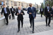 Ruanda Prezidenti “ASAN Xidmət” mərkəzinin fəaliyyəti ilə tanış olub (FOTO)