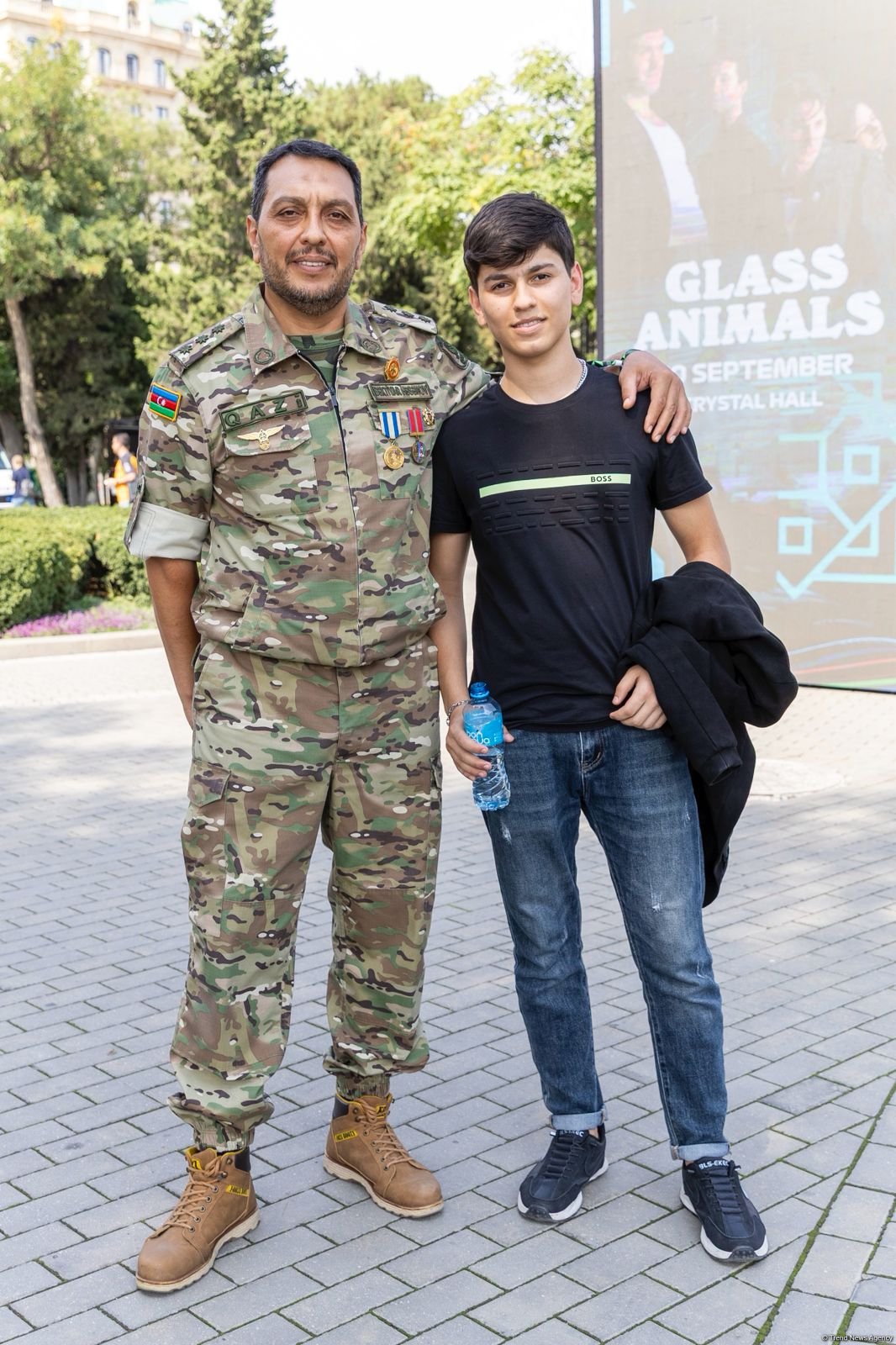Şəhidlərin ailə üzvləri və qazilər fəxri qonaq qismində Formula 1 yarışlarını izləyiblər (FOTO)