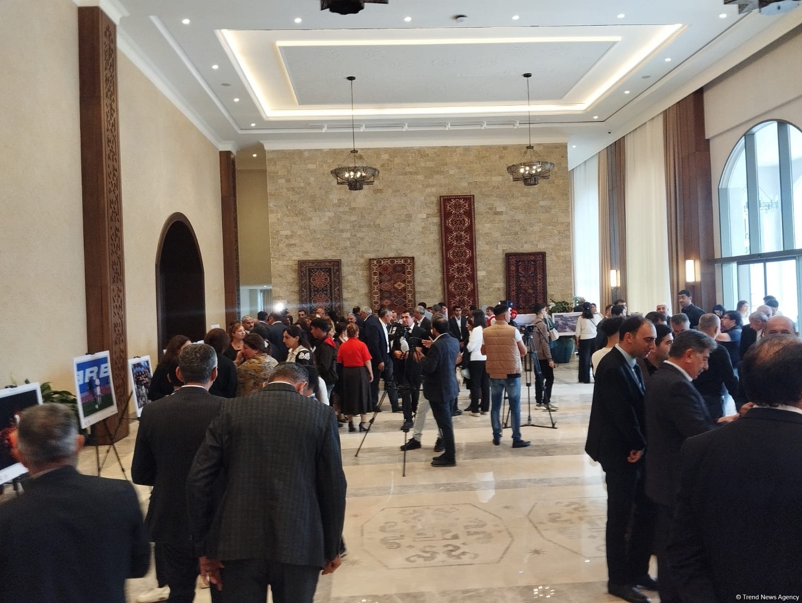 Xankəndidə “Qarabağ – obyektivdən tarixə” adlı fotosərgi keçirilib (FOTO)