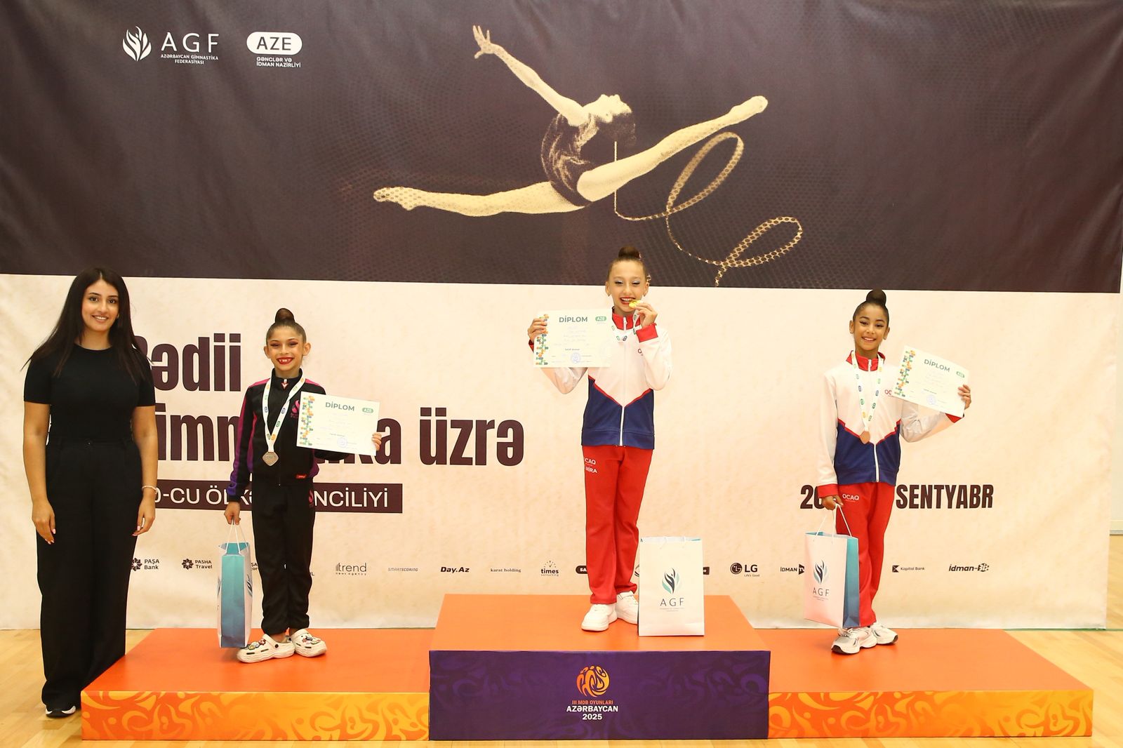 Şəkidə “Bədii gimnastika üzrə 30-cu ölkə birinciliyi” yarışı keçirilir (FOTO)