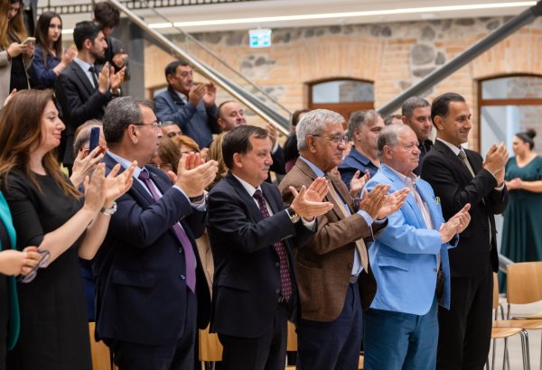 Üzeyir Hacıbəylinin 140 illik yubileyi ADA Universitetinin Qazax Mərkəzində qeyd olunub (FOTO)
