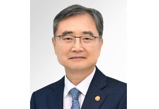 Cənubi Koreyanın xarici işlər naziri amerikalı və yaponiyalı həmkarları ilə görüşəcək