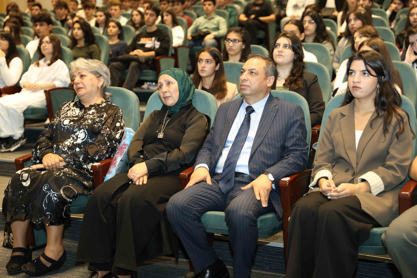 UNEC-də kök salan şəhidlər: Onların xatirəsi Xan çinarla əbədiləşdirildi (FOTO/VİDEO)