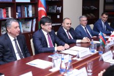 Gürcüstanın idman naziri Diaspor Komitəsində olub (FOTO)