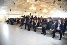 I Azərbaycan Beynəlxalq İnvestisiya Forumunun ilk günü geridə qalıb (FOTO) (YENİLƏNİB)
