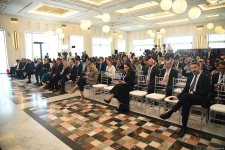 Birinci Beynəlxalq İnvestisiya Forumu çərçivəsində “Qlobal dəyişikliklər fonunda strateji qovşaqlar” mövzusunda panel sessiyası keçirilib (FOTO)