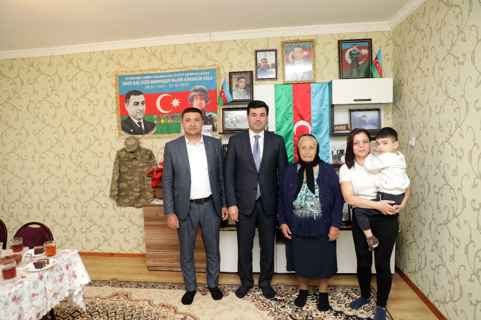 Elnur Rzayev 5 yaşı tamam olan şəhid övladını təbrik edib (FOTO)