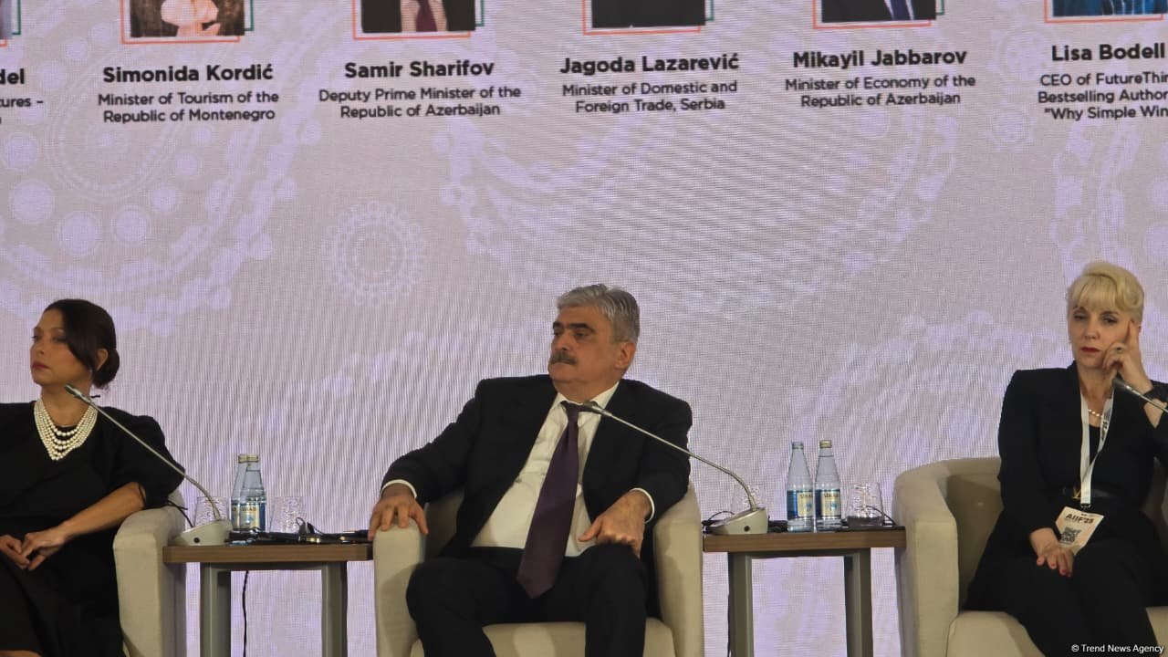 Bakıda 1-ci Azərbaycan Beynəlxalq İnvestisiya Forumu keçirilir (FOTO)