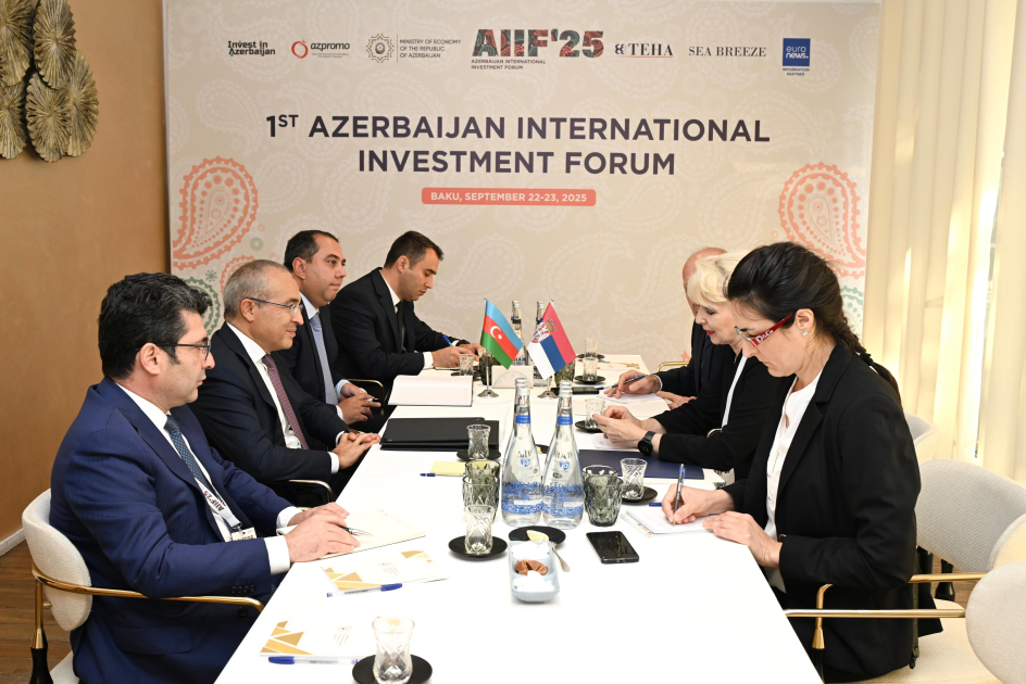 Azərbaycanla Serbiya arasında biznes əlaqələrinin qarşılıqlı təşviqi müzakirə olunub (FOTO)