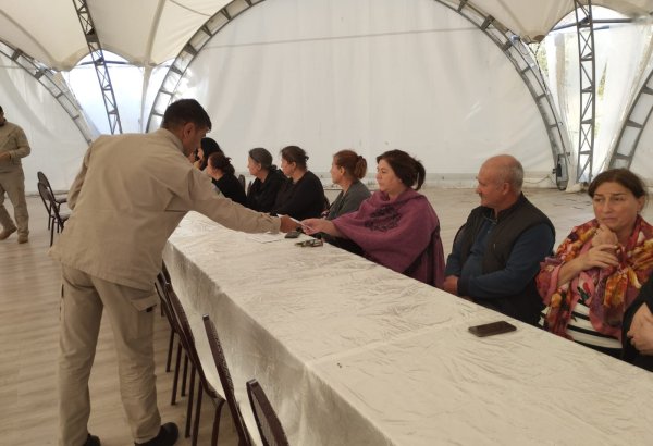 Növbəti köç karvanı Laçın şəhərinə çatıb (FOTO) (YENİLƏNİB)