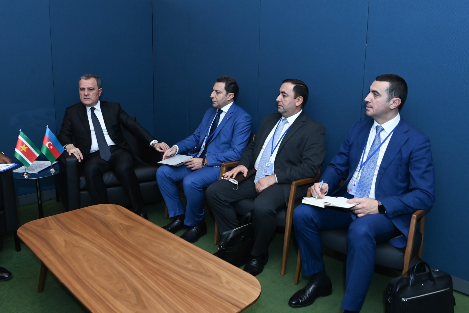 Ceyhun Bayramov Nyu-Yorkda Surinamlı həmkarı ilə görüşüb (FOTO)