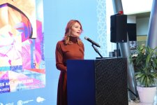 Nəsimi festivalı çərçivəsində “Zamansız və məkansız” sərgisi təqdim edilib (FOTO)