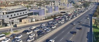 Sürücülərin NƏZƏRİNƏ: Paytaxtın bir sıra yollarında tıxac var - SİYAHI (FOTO)