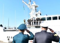 Rusiya Federasiyasının “Rəsul Həmzətov” sərhəd gözətçi gəmisi Bakı limanına səfərə gəlib (FOTO)