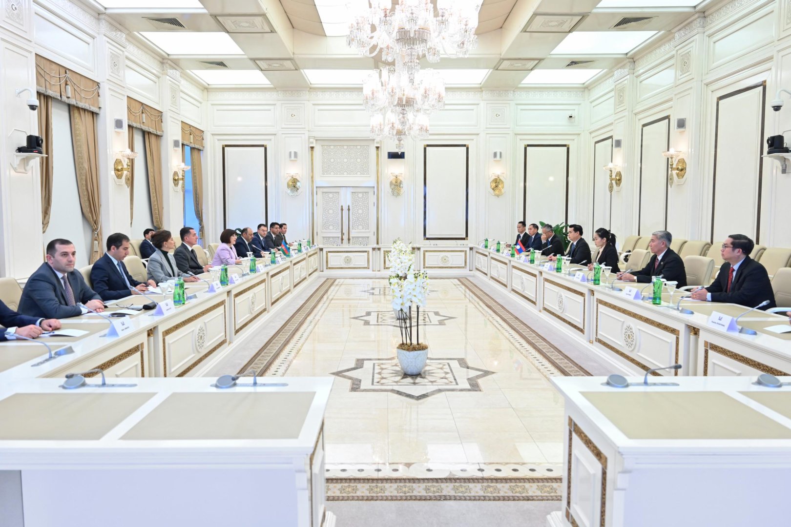 Sahibə Qafarova Laosun Baş prokuroru ilə görüşüb (FOTO)