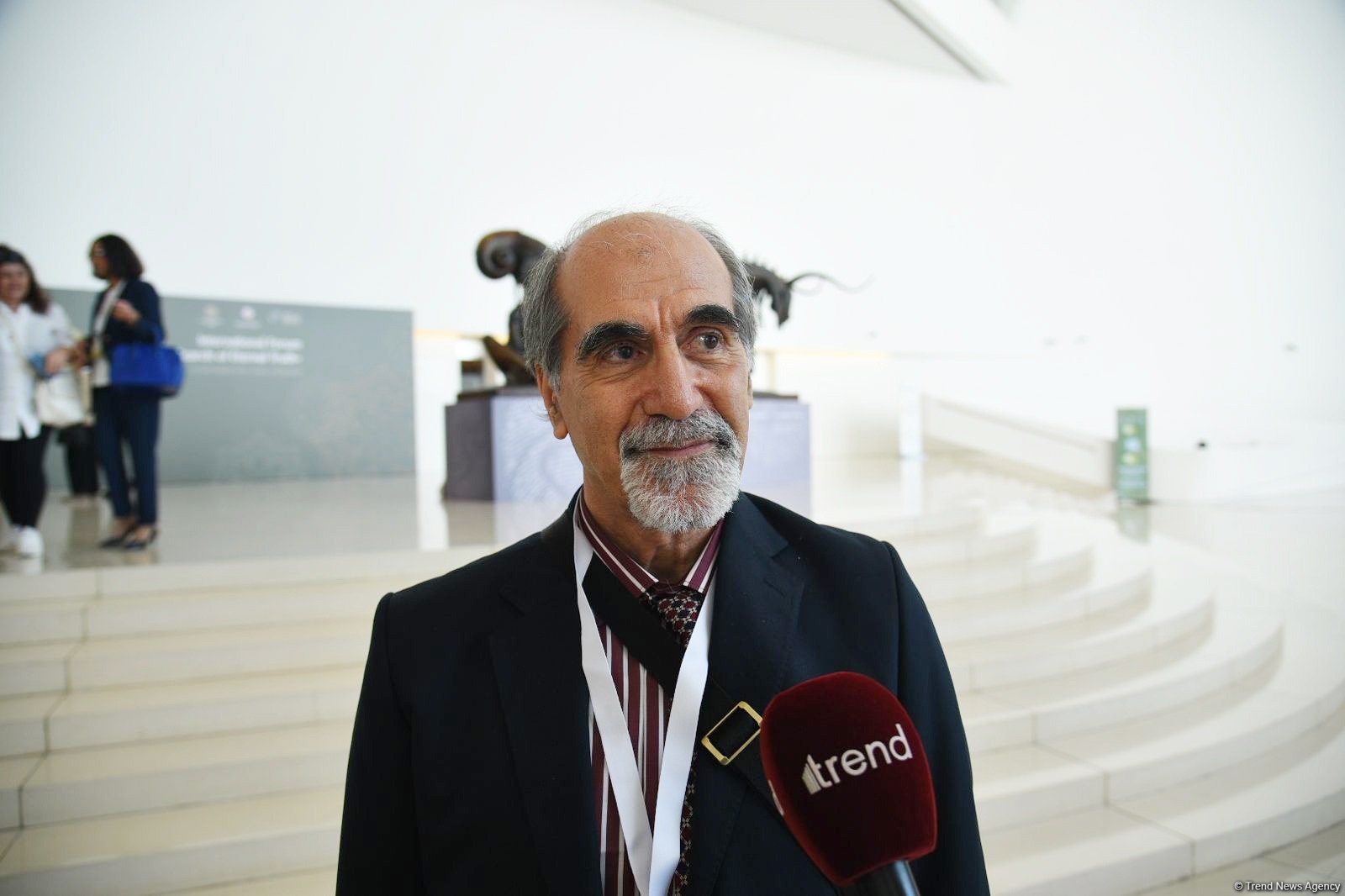 Buillki festivalda əsas diqqətin Nəsiminin yaradıcılığının elmi araşdırılmasına yönəldilməsi böyük əhəmiyyət kəsb edir - Kanadalı nümayəndə (FOTO)