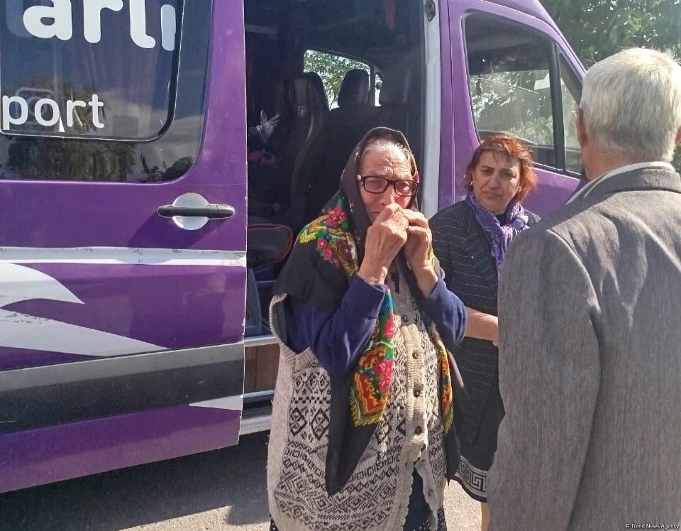 Növbəti köç karvanı Laçın şəhərinə çatıb (FOTO) (YENİLƏNİB)