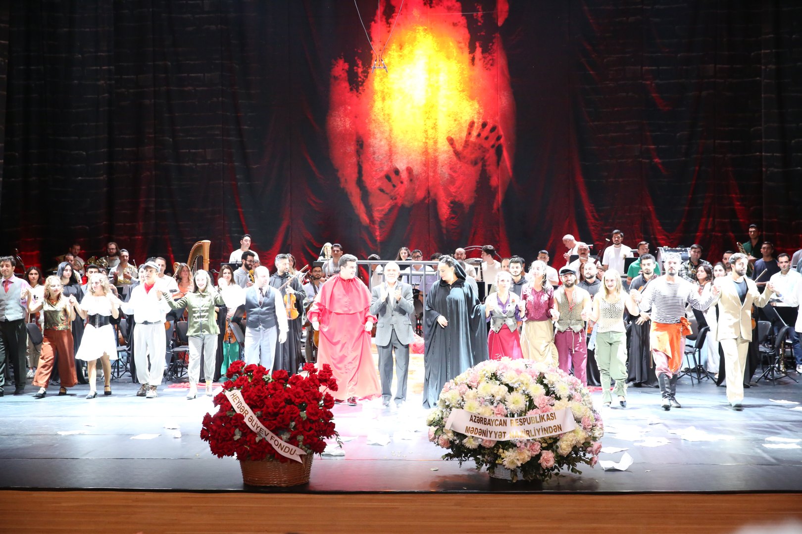 Nəsimi festivalında “İblis” yeni təqdimatda nümayiş olunub (FOTO/VİDEO)